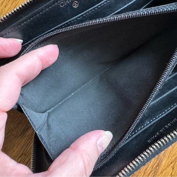 Chanel 2014 Interlocking CC Quilted Continental Zip Around Wallet - Picture 13 of 17